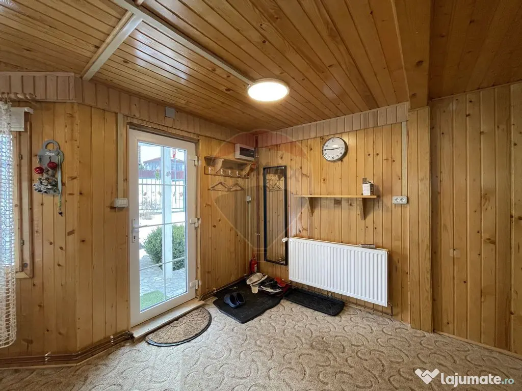 Casă de vacanta in Predeal, langa padure, teren 360 mp 