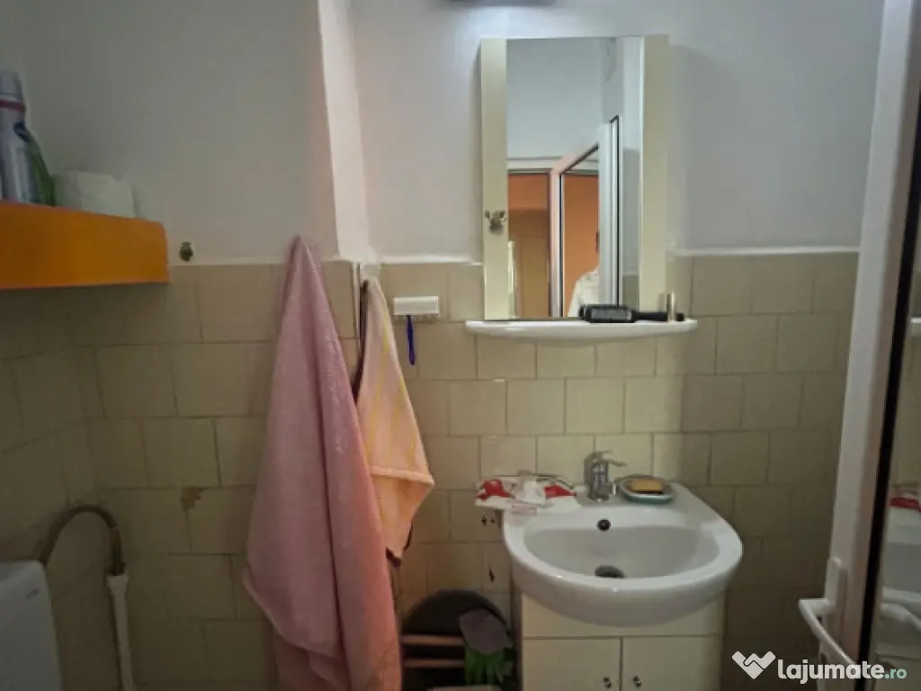 - Apartament 3 camere, suprafata 75mp, Calarasilor Viziru 3 