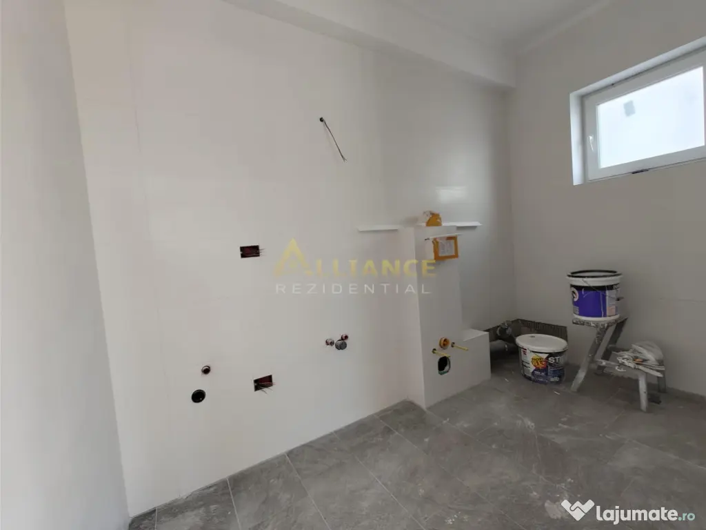 Casa - 4 camere - 10 min de metrou 