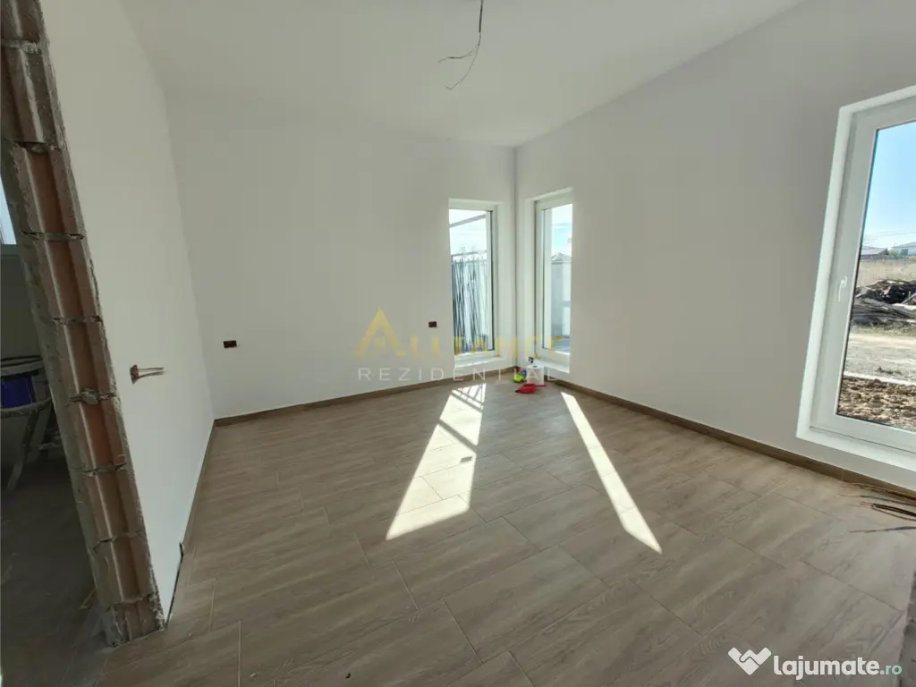 Casa - 4 camere - 10 min de metrou 