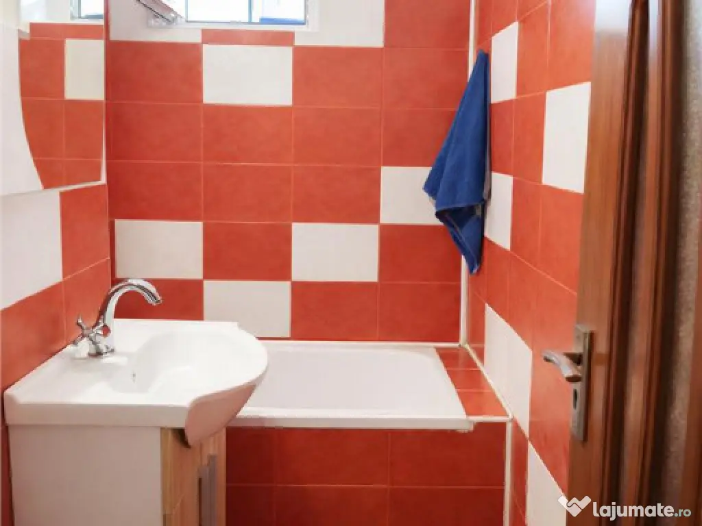 Decomandat, etaj2, Electroprecizia, Sacele, Brasov 