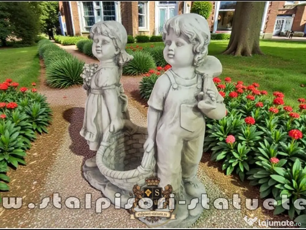 Statuetă copii cu coșuleț, gri antichizat, model J2. 