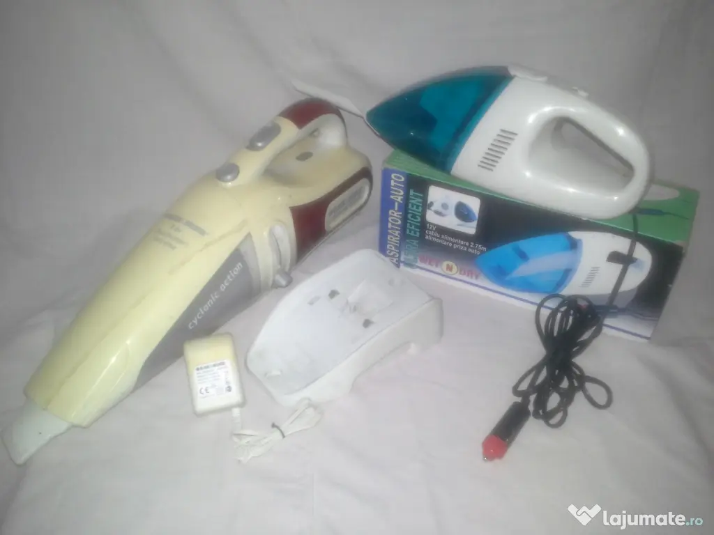 Aspirator 12V cu accesorii 2 buc 