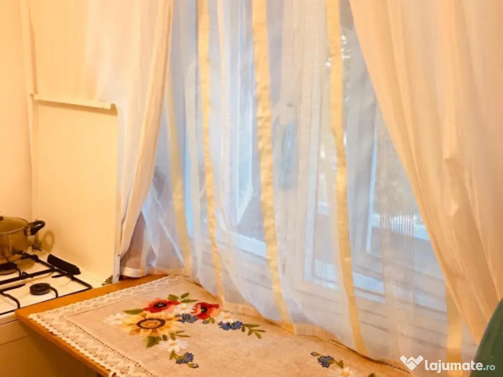 Tineretului etaj 1 decomandat 