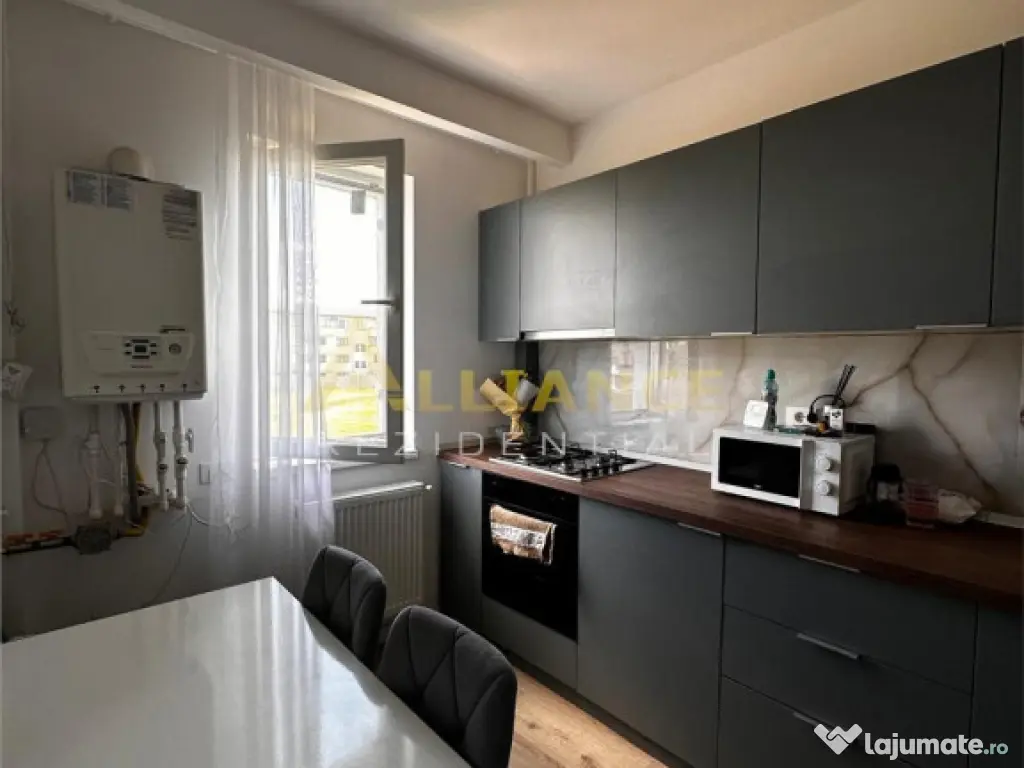 Apartament 3 camere - Mobilat si utilat - 2 locuri de parcar 