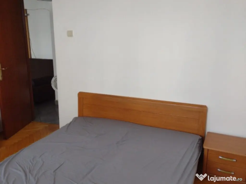 Apartament 2 camere decomandat, et. 3, Nicolina 