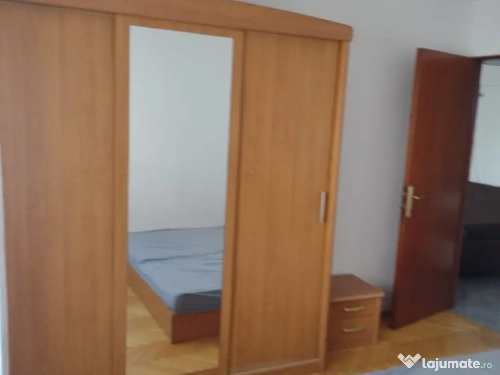 Apartament 2 camere decomandat, et. 3, Nicolina 