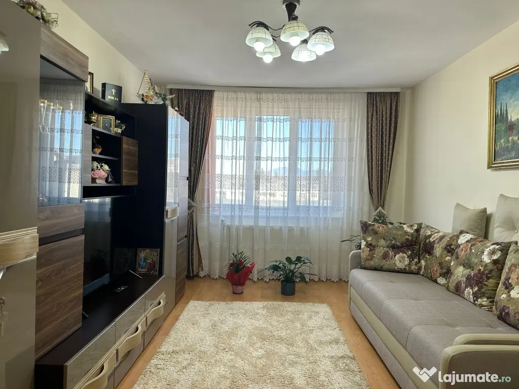 Apartament 3 camere Decebal 