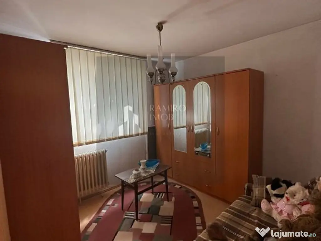 Apartament 3 camere Piata Progresul /etaj 2 