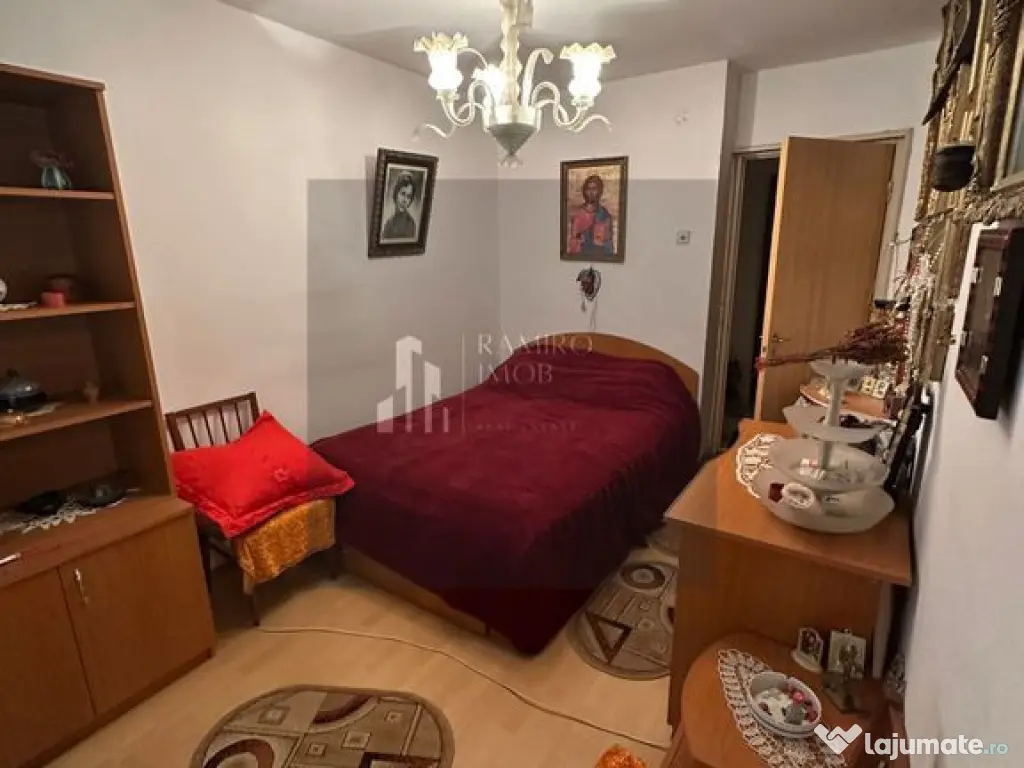 Apartament 3 camere Piata Progresul /etaj 2 