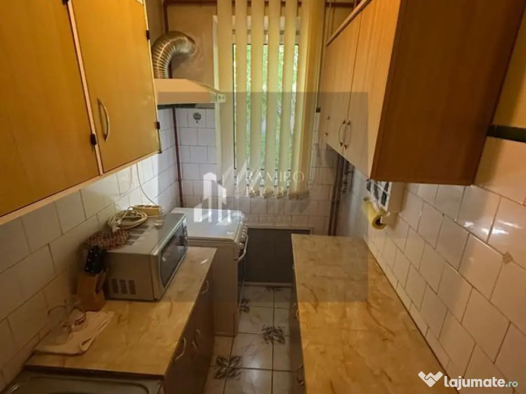 Apartament 3 camere Piata Progresul /etaj 2 