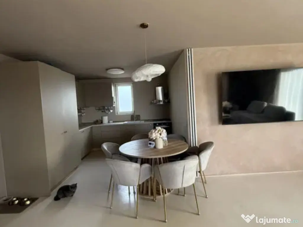 Casă modernă 2025, 92 mp utili, 7.5 ari teren – mobilat? 