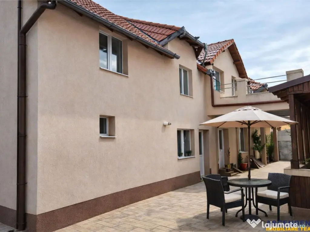 Casa stil sasesc cu garsoniera, garaj, curte, gradina, Bod, 