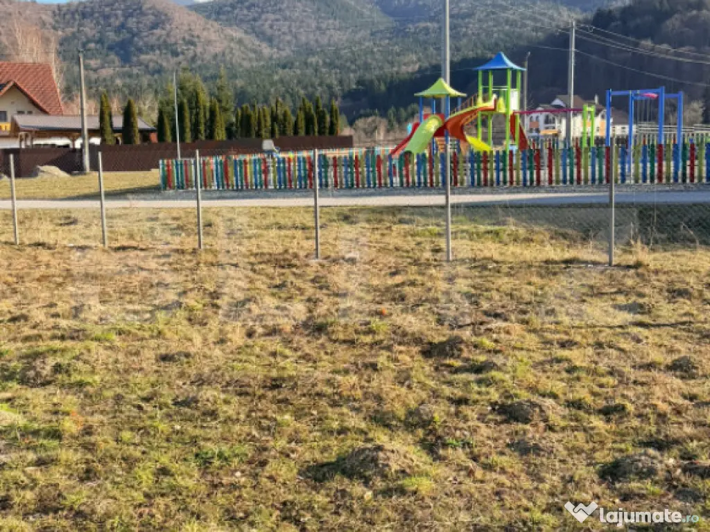 Teren intravilan de vânzare – Sâmbăta de Sus +4 ATV-URI 