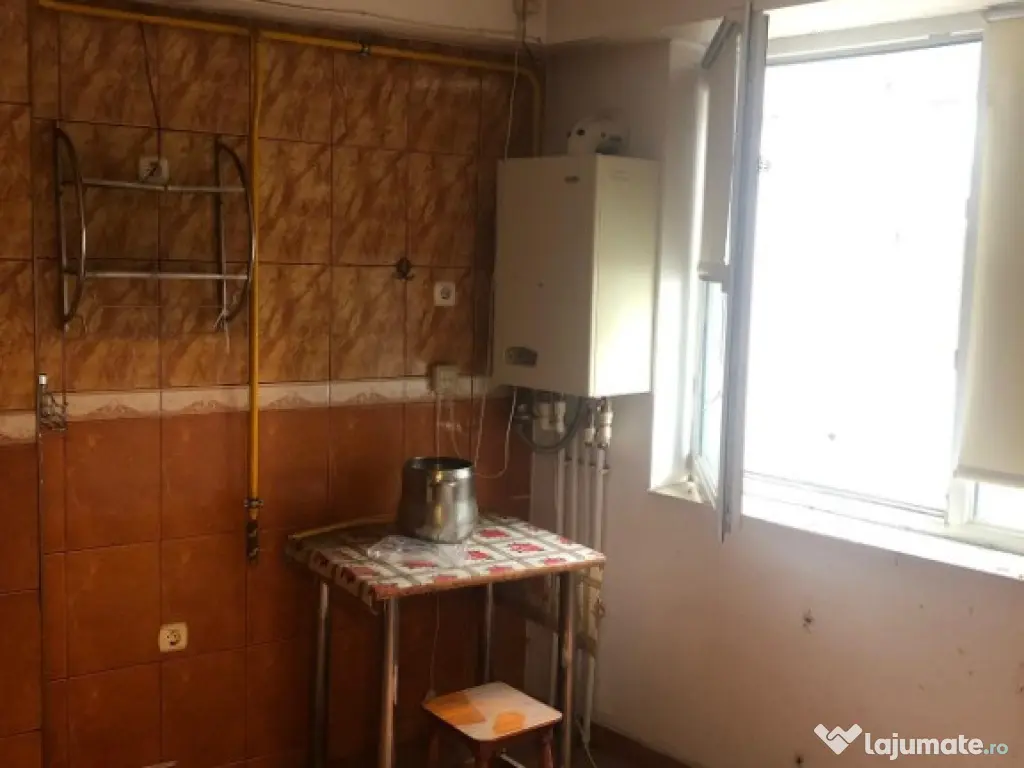 Garsoniera spre inchiriere str. salciilor 