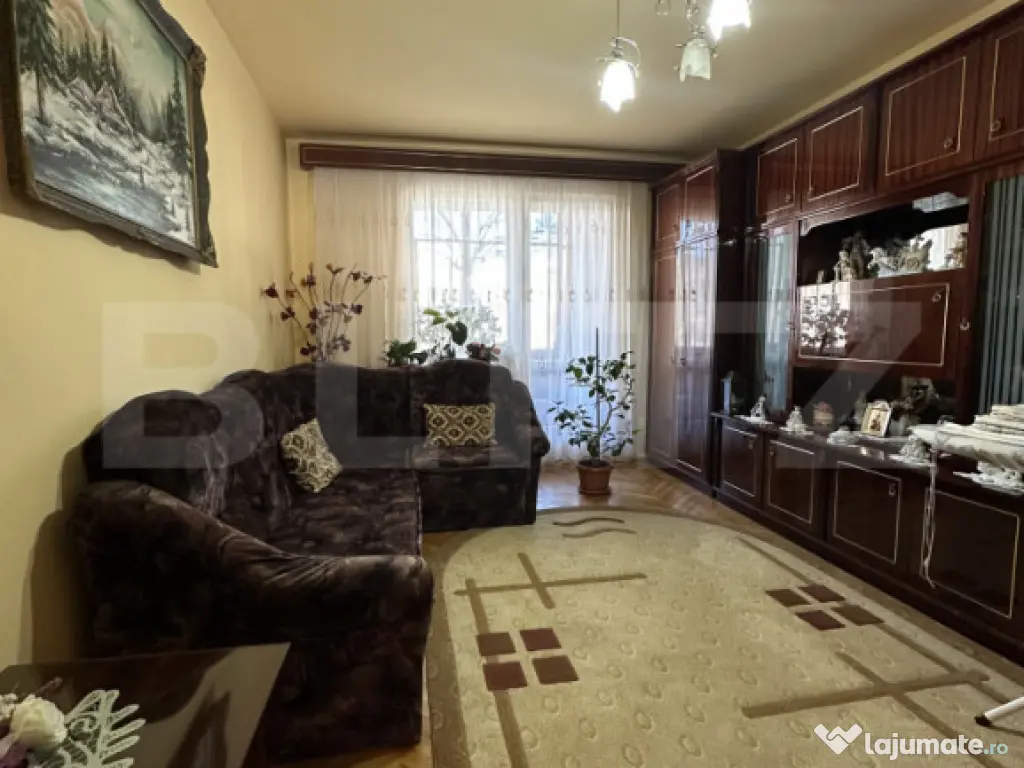 Apartament 3 camere decomandat 75 mp etaj 1 zona Tudor 