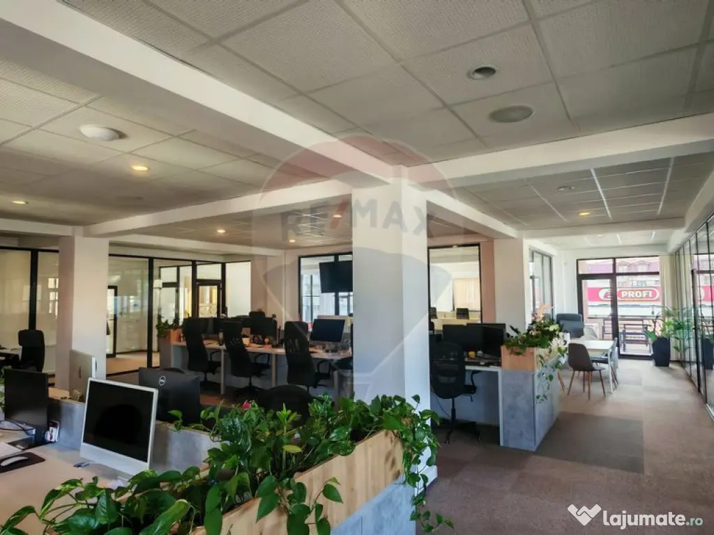 Spațiu de birouri de 943.29mp de vânzare în zona Hipod... 