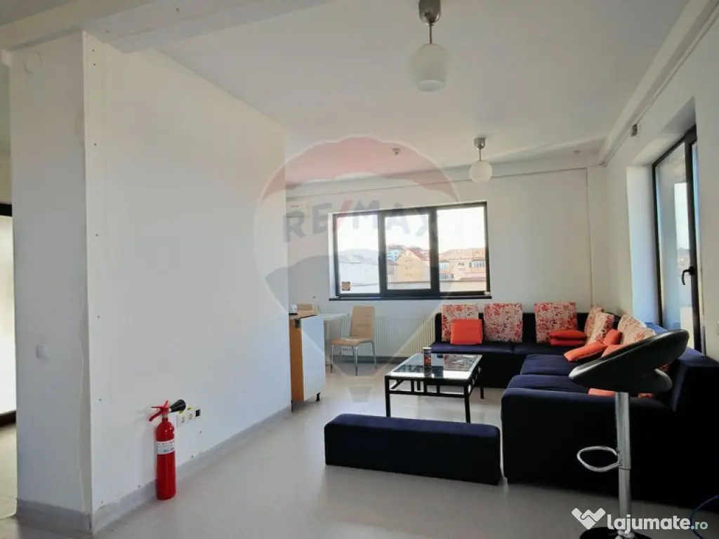 Spațiu de birouri de 943.29mp de vânzare în zona Hipod... 