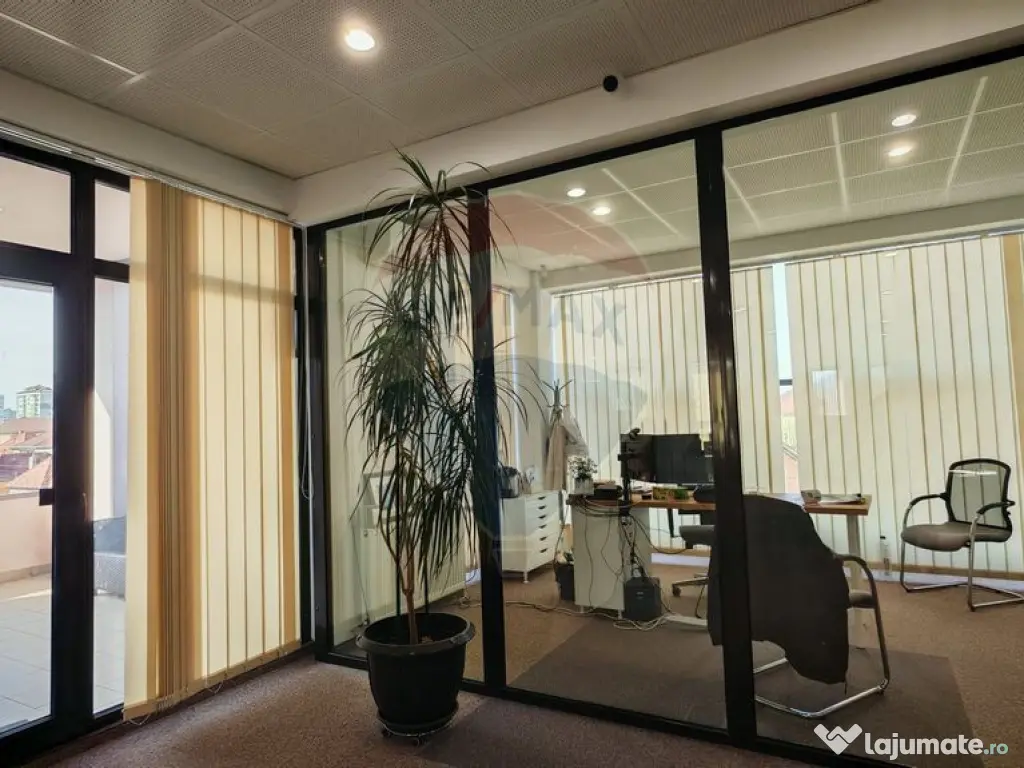 Spațiu de birouri de 943.29mp de vânzare în zona Hipod... 