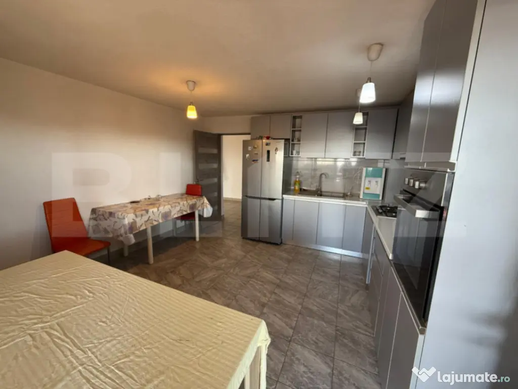 Casă de vânzare Păulești – 4 camere, teren generos 