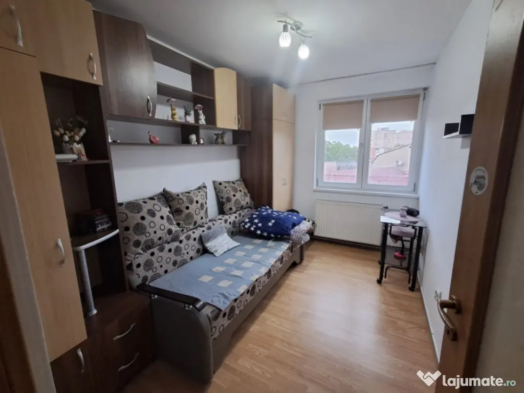 Apartament de 2 camere ( Bloc anvelopat )-Brasovul Vechi 