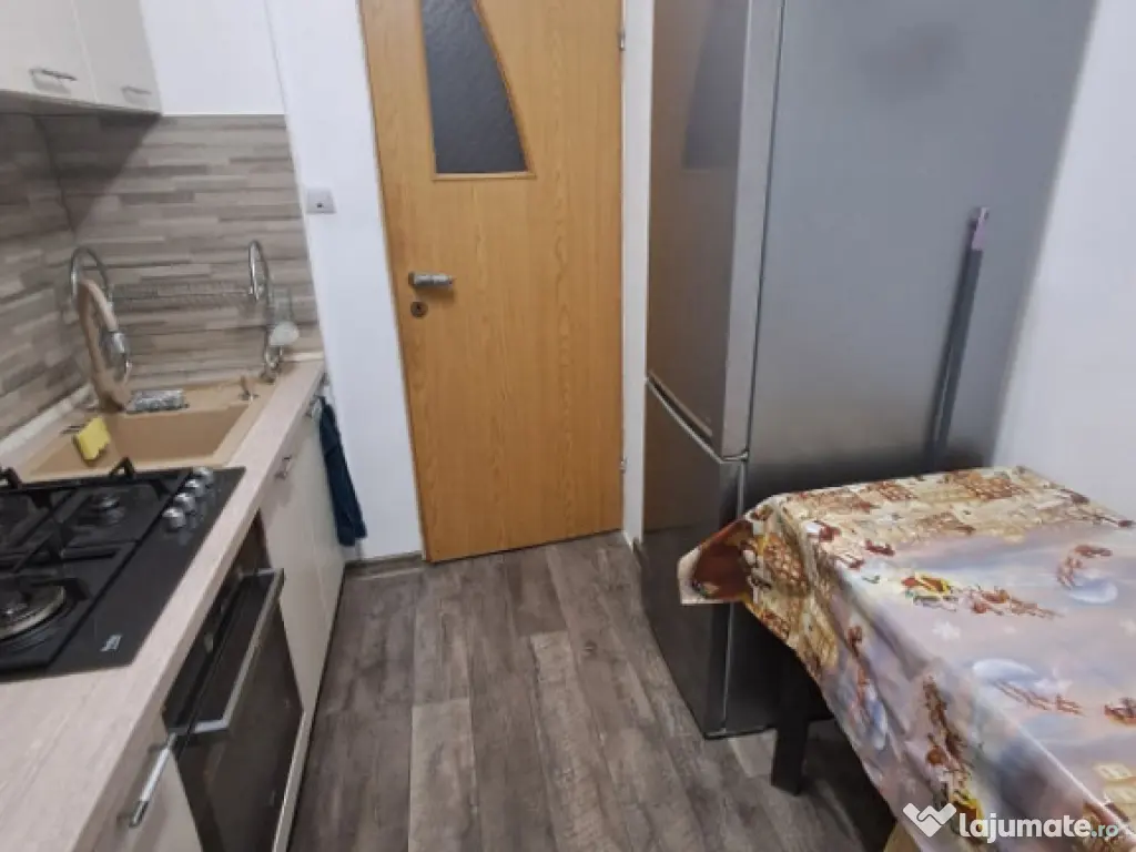 Apartament de 2 camere ( Bloc anvelopat )-Brasovul Vechi 