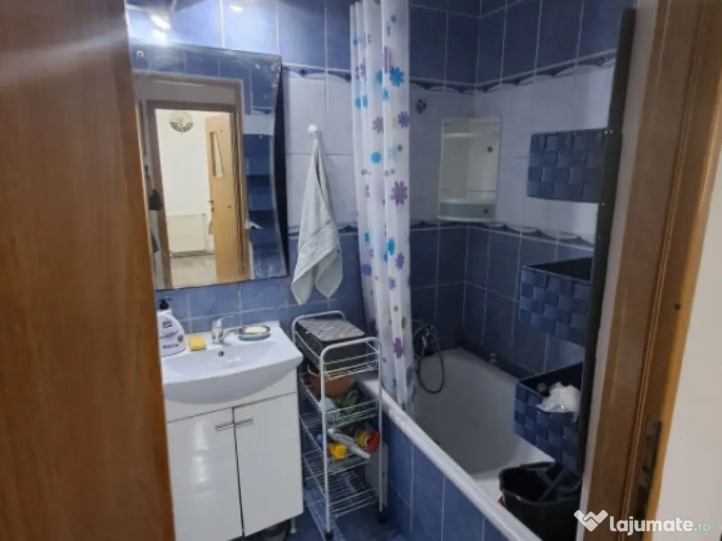 Apartament de 2 camere ( Bloc anvelopat )-Brasovul Vechi 