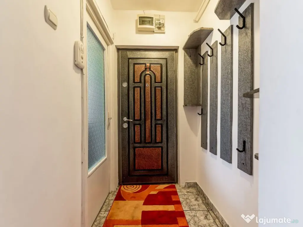 Apartament cu 3 camere în Podgoria Arad, vedere frumoas?... 