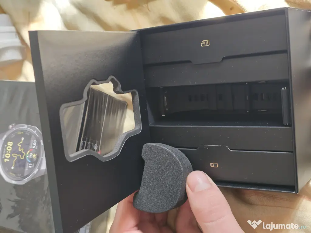 Pachet Huawei GT5 Pro + Huawei Band 9 + altele 