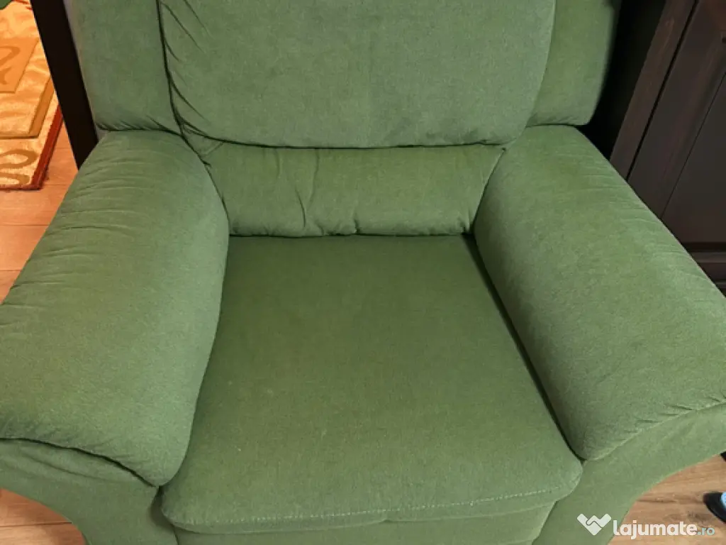 Canapea extensibilă 3 locuri + 2 fotolii - Set Milano 