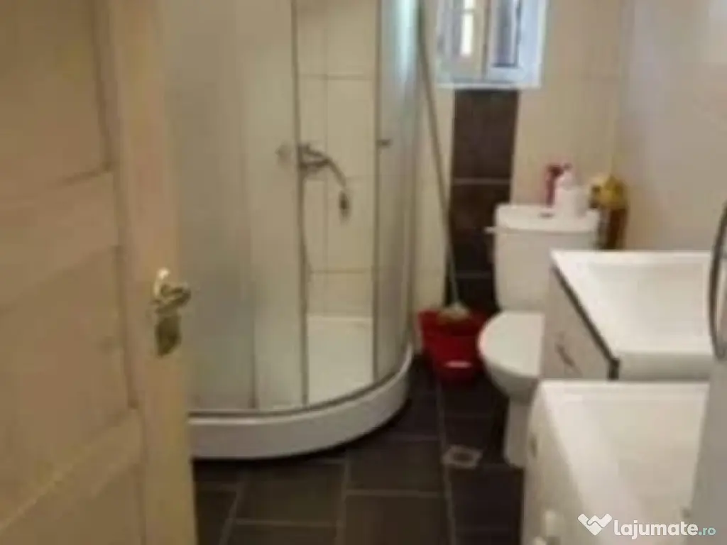 Camera în chirie zona metalurgiei-apărătorii patriei