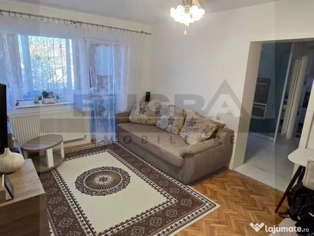 Apartament de 3 camere, modern, 62mp, garaj, zona Piata F... 