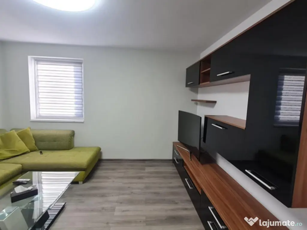 Apartament 3 camere zona Calea Surii Mici 