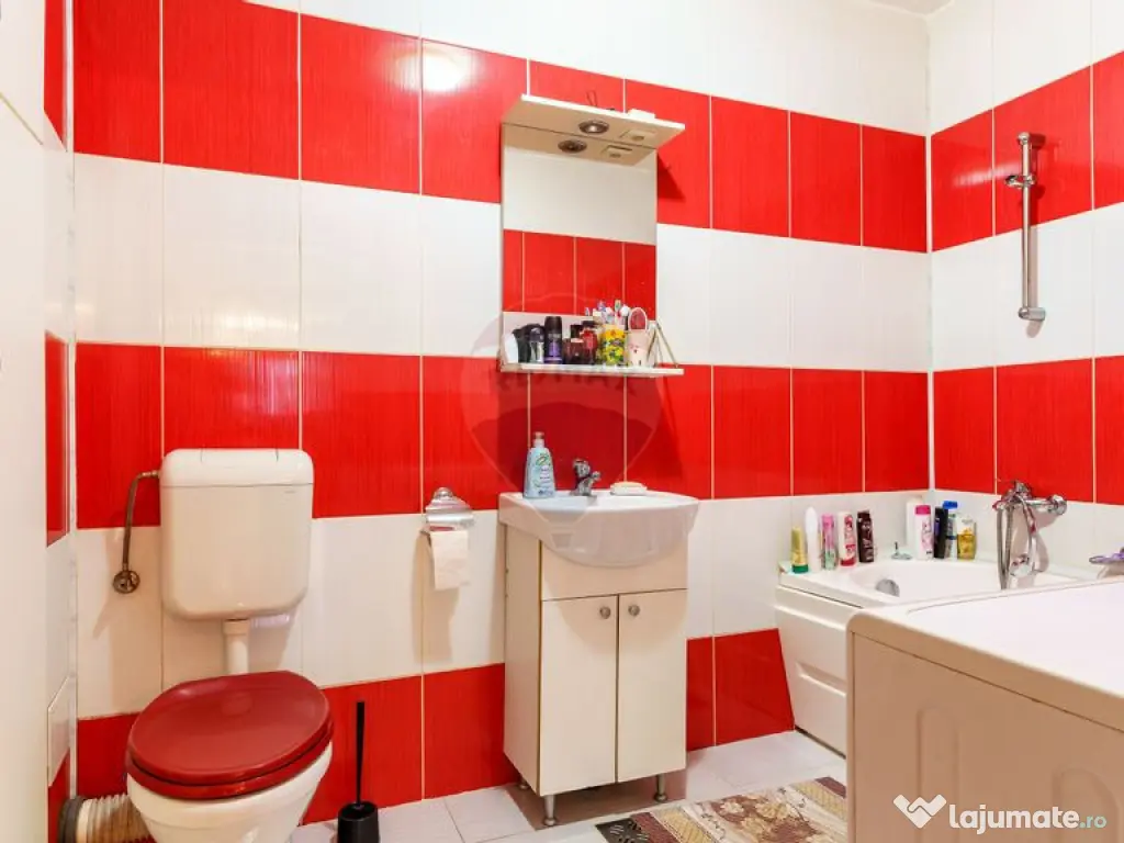 Apartament de vanzare, 2 camere, Str. Florilor, Floresti 