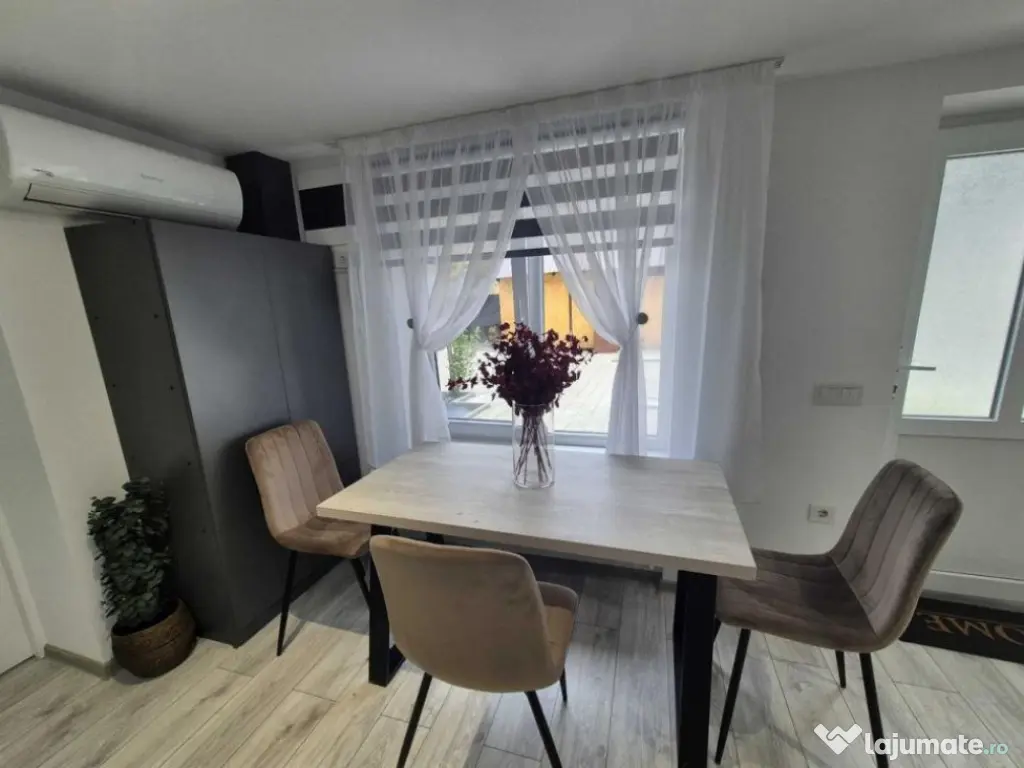 Apartament 2 camere zona Central 