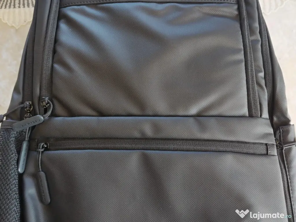 Rucsac/Ghiozdan Mark Ryden pentru laptop 15.6", capacitate 21-28L, port USB 