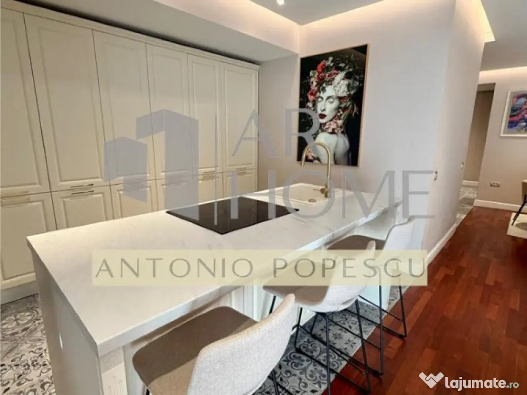 Apartament 3 camere alcatuit din 2 ap de 2 camere unite,Ploi 