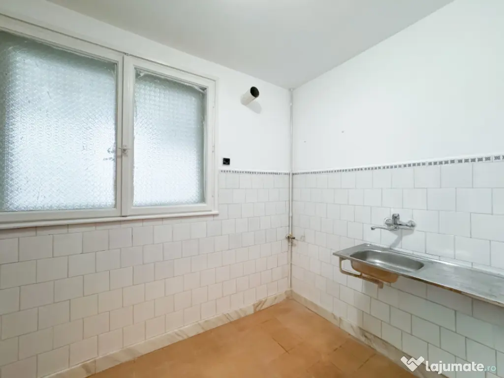 Apartament 3 camere Piata Sudului - pozitie excelenta 