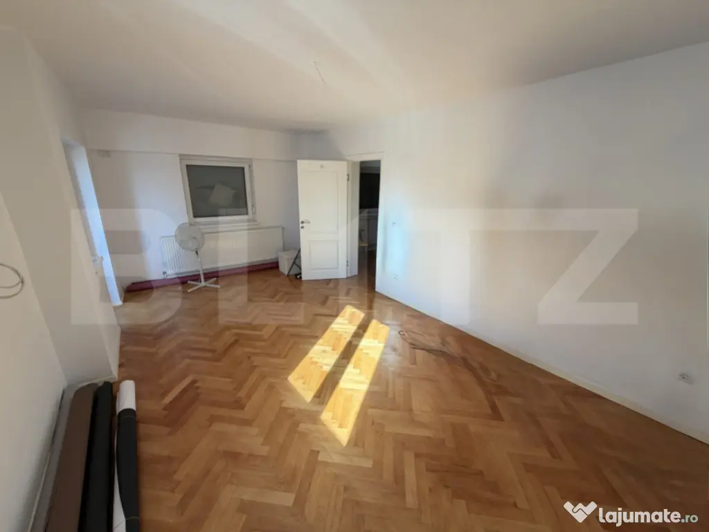 Apartament 2 camere ultracentral, etaj 1, 68 mp, spațios ș 