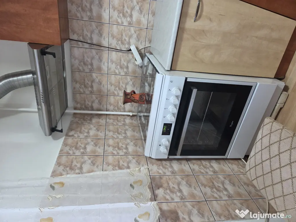 Apartament 2 camere de inchitiat 