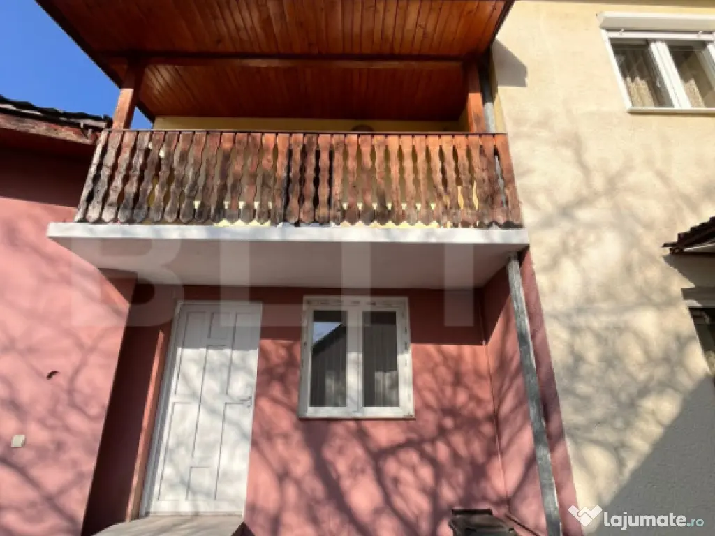 Casă spațioasă P+1 cu garaj și curte generoasă 