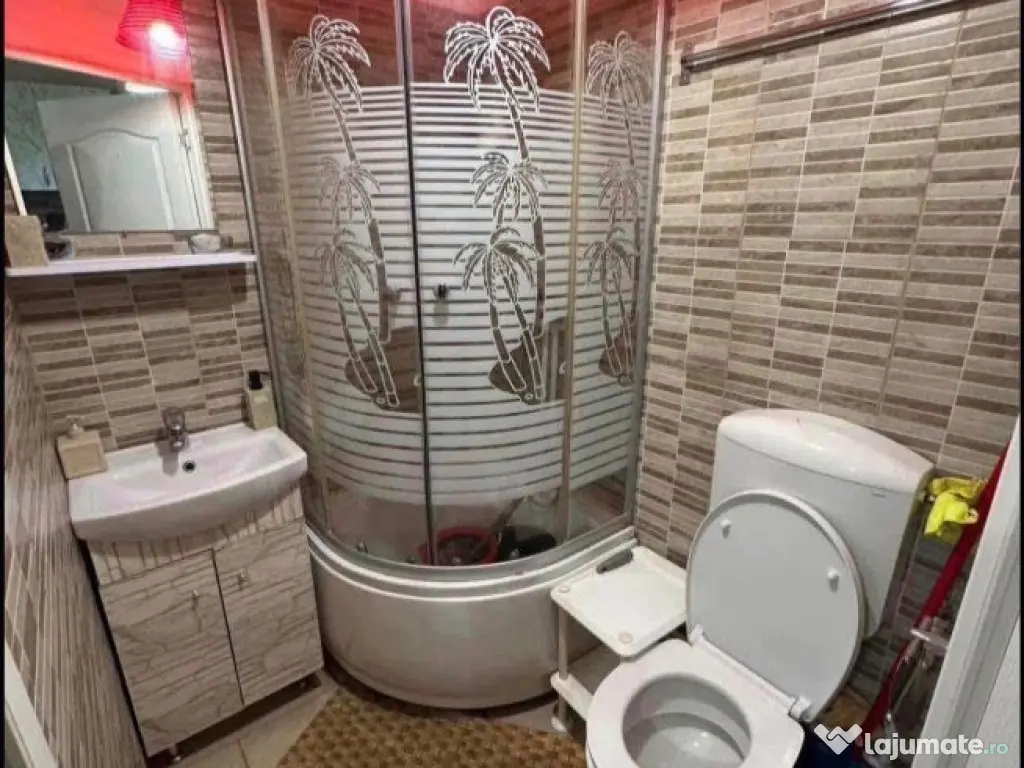 Cameră de cămin Jumbo Podu Ros,baie proprie 