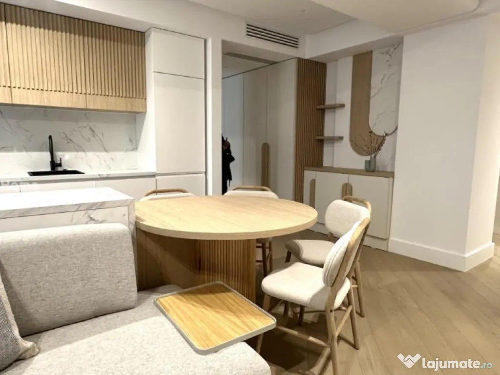 Apartament 3 camere | Prima închiriere | Cortina 126 | Ianc 