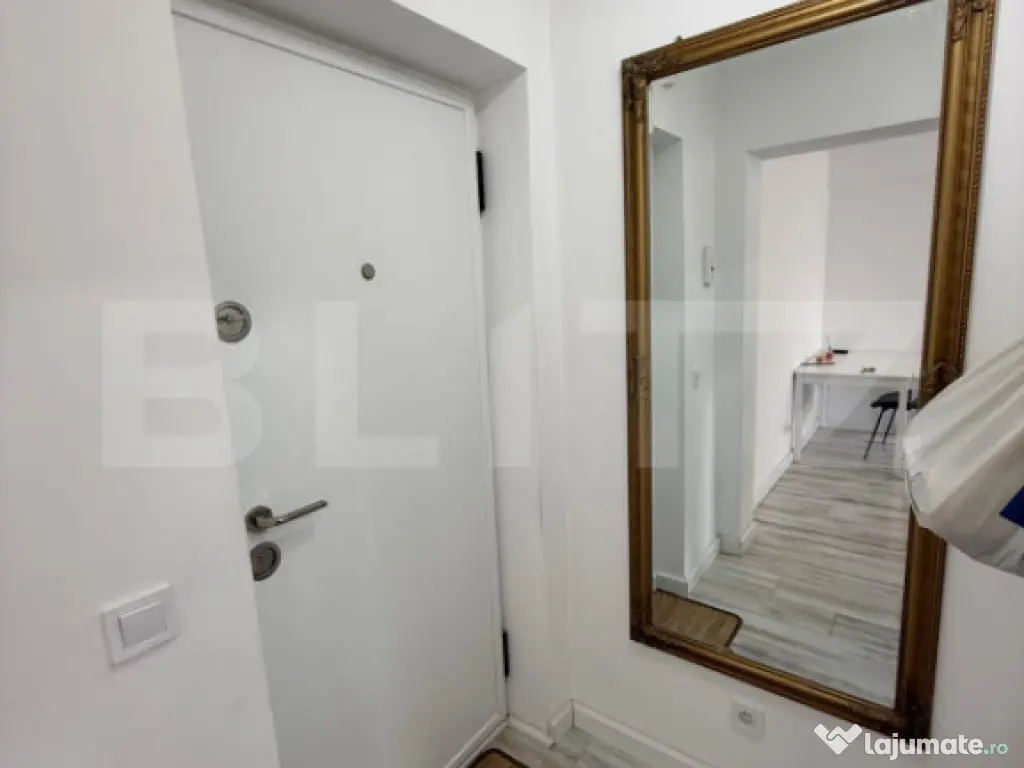 Apartament de 2 camere, 34 mp, renovat complet, zona Pod de 