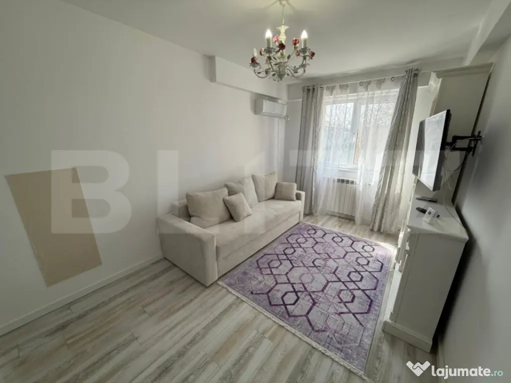 Apartament de 2 camere, 34 mp, renovat complet, zona Pod de 