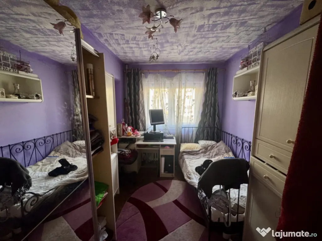 Apartament 3 camere ultracentral etaj 1Simeria 