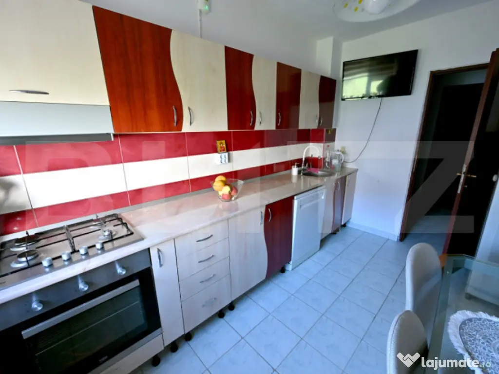 Apartament cu 2 camere, decomandat, 63,5 mp, cartier Veteran 