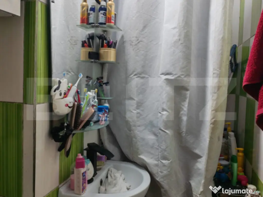 Apartament 2 camere, 40 mp, la parter, zona Micro 4 