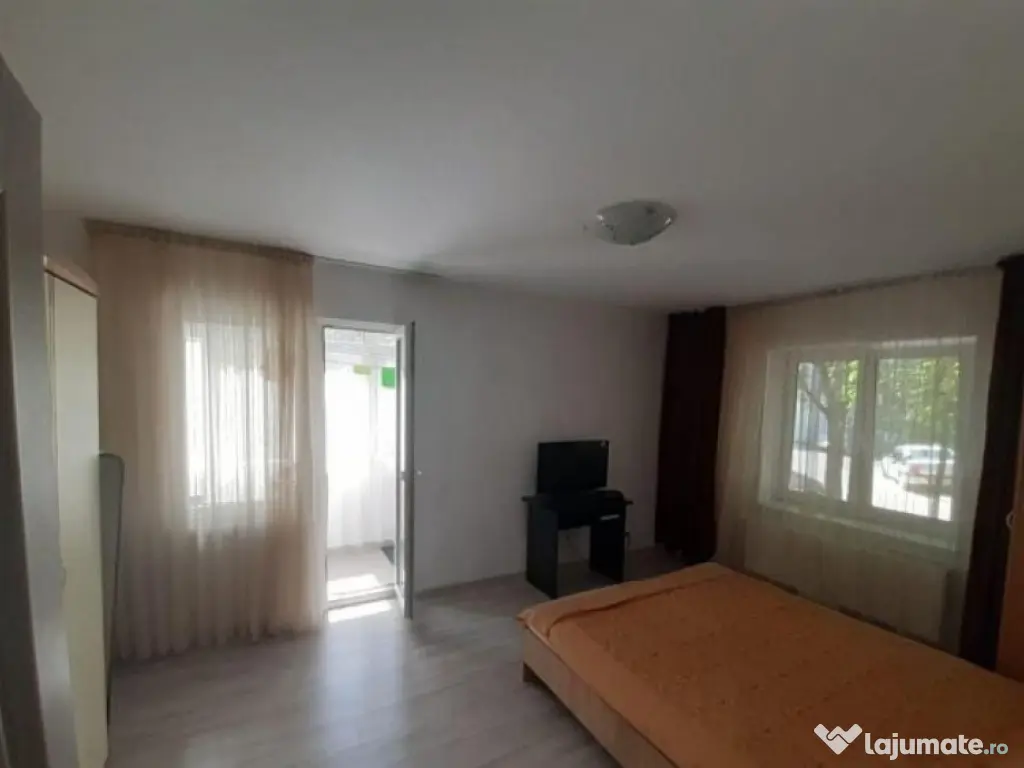 Piata sudului decomandat parter 