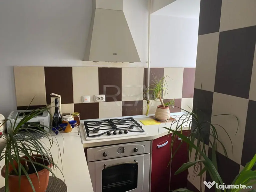 2 camere Iancului decomandat, centrală, et. 2, an 2012, met 